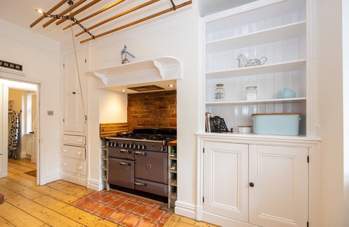 Heaton Norris Apartment | GuestReady - Prestigious home in South Manchester