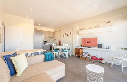 Costa de Caparica Apartment | GuestReady - Seaview in Costa da Caparica