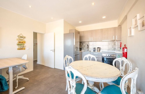 Costa de Caparica Apartment | GuestReady - Seaview in Costa da Caparica