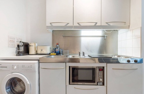 Chaucer Apartment | GuestReady - Studio in Borough, central London