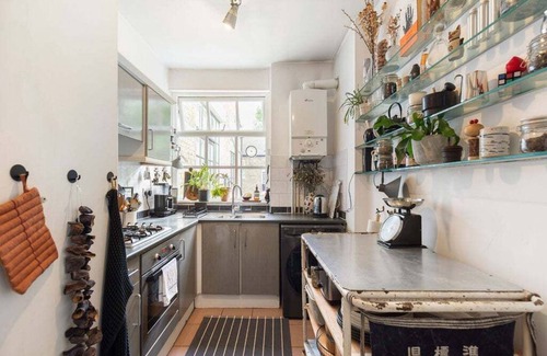 Mildmay Apartment | GuestReady – Stylish 1BR Flat in Dalston