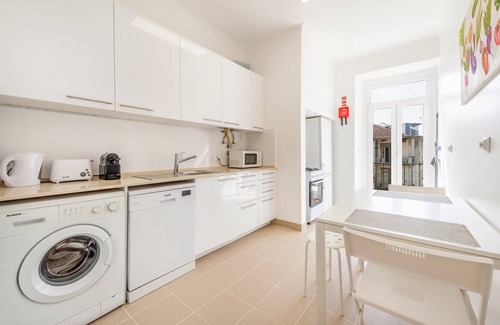 Sao Jorge de Arroios Apartment | GuestReady - Tower- 3 Bedroom Apt in Saldanha