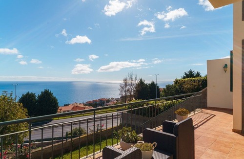 Canico House | GuestReady - Villa Valverde in Caniço