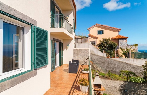Canico House | GuestReady - Villa Valverde in Caniço