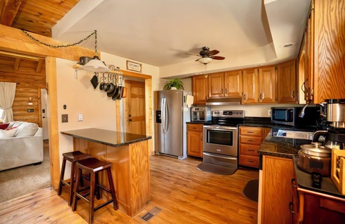 Mount Saint Francis Cabin | Guests RAVE: Secluded, clean, and endless amenities!