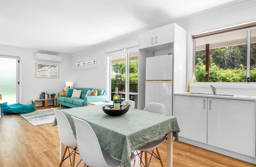 Vincentia House | Gugunyal Cottage - Belle Escapes Jervis Bay