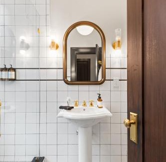 Gayborhood Hotel | Guild House Hotel