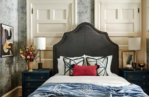 Gayborhood Hotel | Guild House Hotel