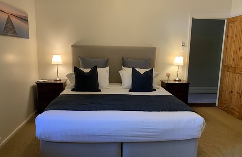 Guildford House | Guildford River Retreat