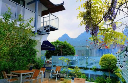 Xiufeng House | Guilin Tranquil Peaks Retreat by Reed Flute Cave