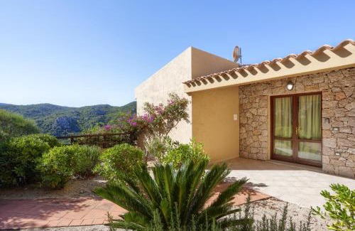 Costa Paradiso House | Guinness Paradise Villas by DomusAway