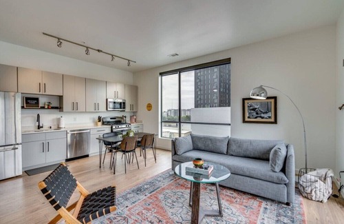 The Gulch Condo | Gulch Apt: Pet-Friendly Home with Gym, Garage