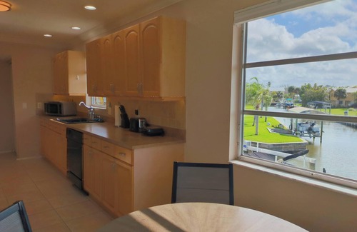 Bonita Springs House | Gulf Access Canal Home: Beaches! Bring your Boat. 3 BR, WiFi, Kayak, Waterfront