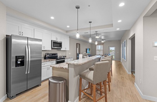 Yacht Club Condo | Gulf Access with Boat Slip, Heated Saltwater Pool, Dog-Friendly - Bacino Vista #302 - Roelens
