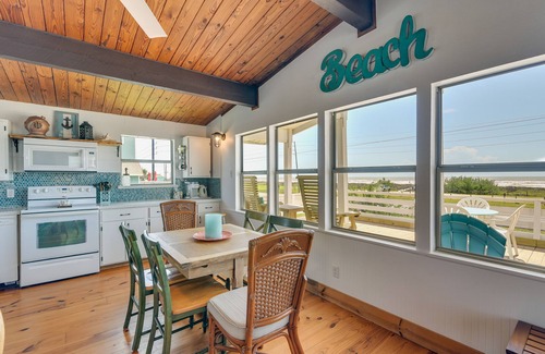 Galveston House | Gulf Coast Views: Stilted Retreat in Galveston!