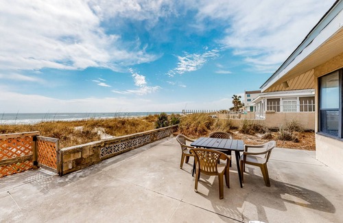 Bahama Beach Apartment | Gulf-front studio with direct beach access, high-speed WiFi, and central AC