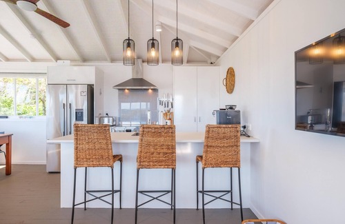 Palm Beach House | Gulf Island Views - Welcome to Gulf Island Views, a beautifully restored premium holiday cottage with incredible views of the Hauraki Gulf. With two bedrooms and one bathroom this is perfect for a family of four or two couples to share.