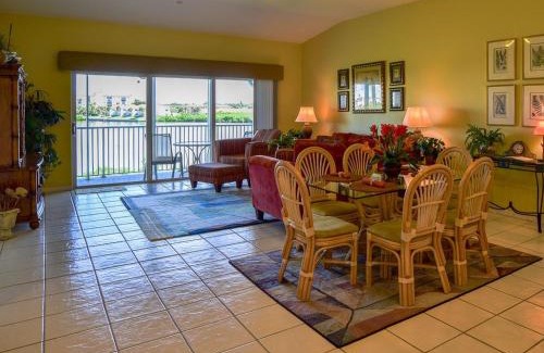 Indian Shores Apartment | Gulf Retreat 2: Magnificent Water Views, Steps to Beach, None Cleaner, None Nicer!