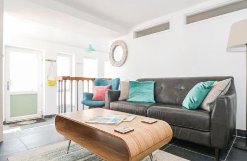 Trebarwith Strand Apartment | Gull Rock