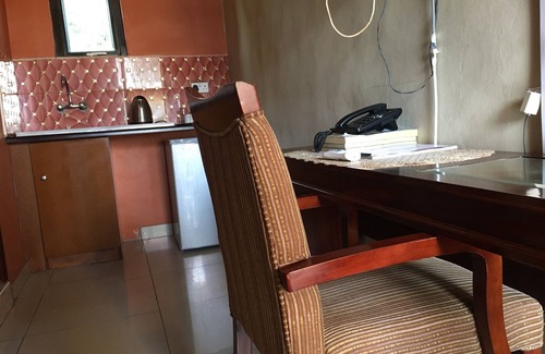 Gumare Cabin | Gumare Executive Lodge