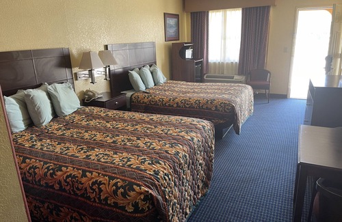 Gun Barrel City Hotel | Gun Barrel Executive Inn