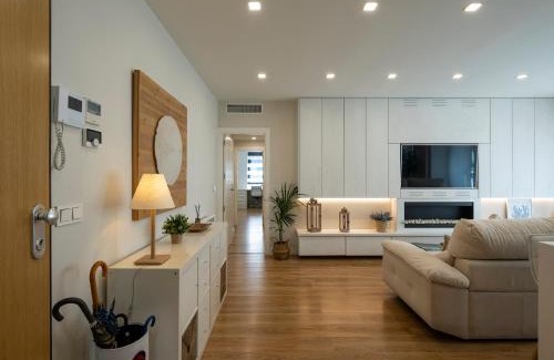 Camino de Ronda Apartment | GUNI SUITES JARDINEs