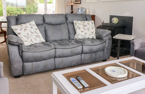 Cahirciveen House | GURRANEBAWN, family friendly in Cahersiveen, County Kerry