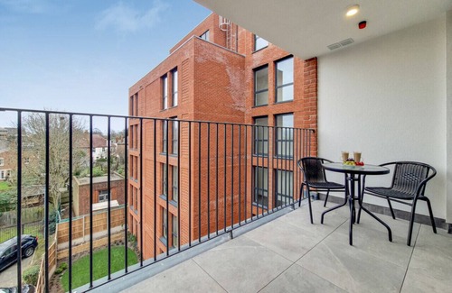 Harrow Apartment | GW29 - Georgia Suite · Luxury Wembley Harrow Apartment