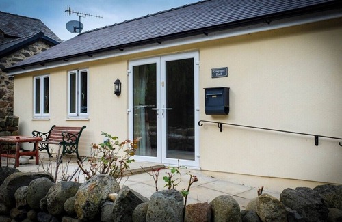 Rowen House | Gwynant Bach. Cottage in Snowdonia near Conwy