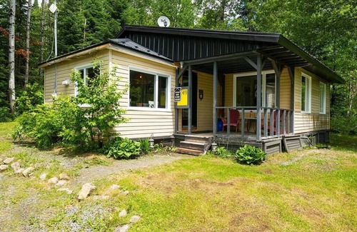 Saint-Tite-des-Caps Ski Chalet | Hôtel à la maison - CABAN 49, nature, forêt et spa