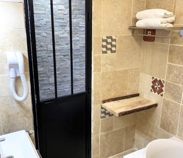 Saint-Etienne-de-Tinee Hotel | Hôtel Chastellares