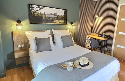 Bracieux Hotel | Hôtel Du Cygne
