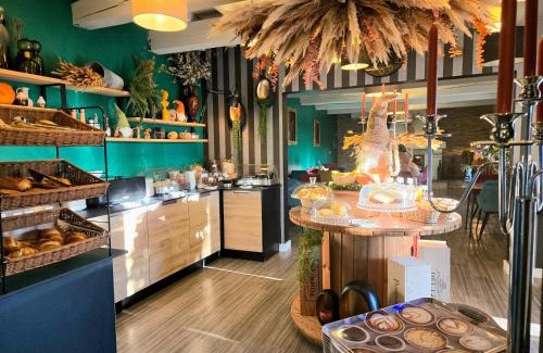Uzes Hotel | Hôtel Le SAINT-GENIÈS