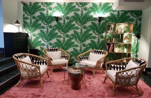 Les Eaux-Vives Hotel | Hôtel Pax