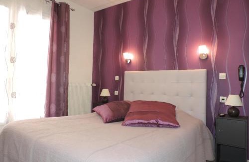 Saint-Paul-de-Fenouillet Hotel | Hôtel Restaurant Le Châtelet