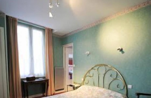 Lapalisse Hotel | Hôtel Restaurant Galland