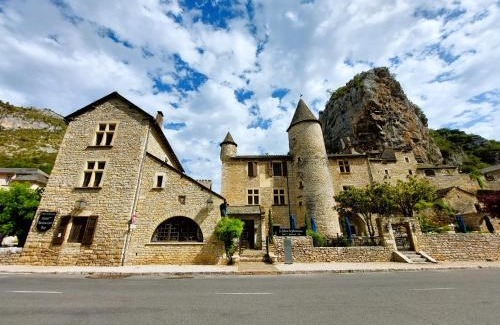 La Malene Hotel | Hôtel-Restaurant Le Manoir De Montesquiou