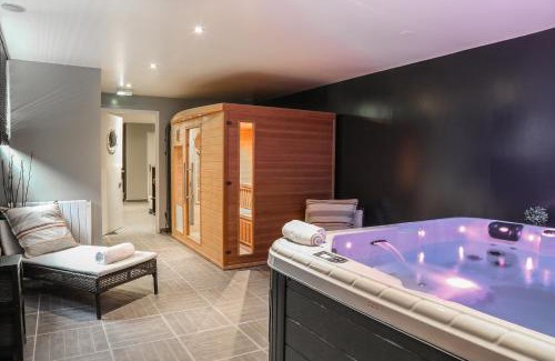 Beuzeville Hotel | Hôtel-Spa-Piscine Le Petit Castel Beuzeville-Honfleur