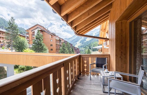 Meribel Centre Apartment | H 502 - Méribel center - Swimming pool & Services