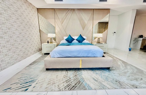Greater Johannesburg Metropolitan Area House | H & H Boutique and Spa