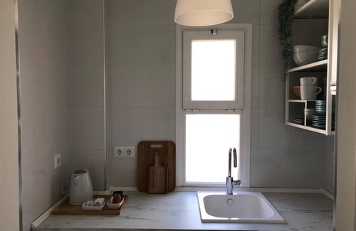 San Felipe Neri Apartment | H2M Alta Street 1 bedroom High Speed WIFI