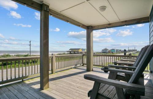 Port Bolivar House | H2O Getaway - Awesome Views!