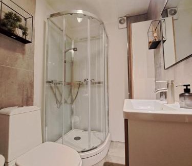 City Center Apartment | H3 apartment - cozy downtown apartment