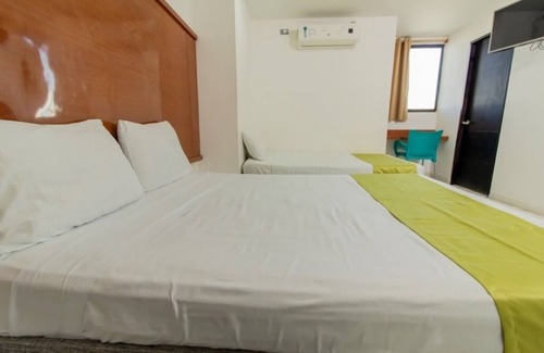 El Prado Hotel | Habitacion Deluxe Triple Cerca Al Malecón Turístico Río Magdalena Barranquilla