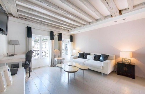 Saint-Gervais Apartment | Habitat Parisien - Marais Sicile