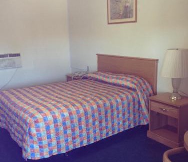 San Jacinto Hotel | Hacienda Motel