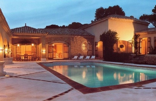 Mondragon Villa | Hacienda provençal - Heated indoor pool and outdoor pool,