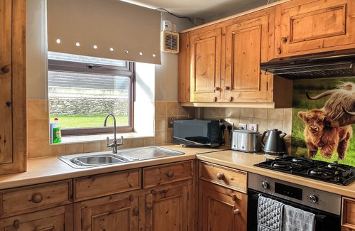 Over Haddon Cottage | Haddon Cottage - UK40270
