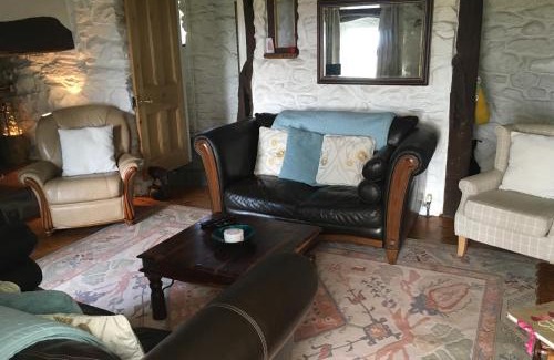 Dinas House | Hafod Boeth