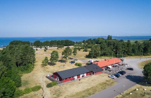 Stora Fro Hostel | Haga Park Camping & Stugor